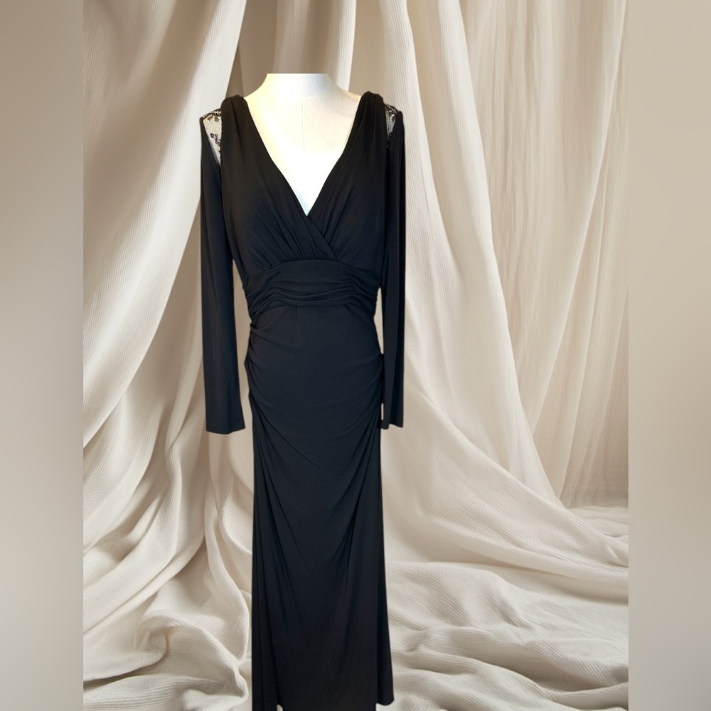 Kay Unger New York NWT size 12 black long sleeve deep plunge maxi dress